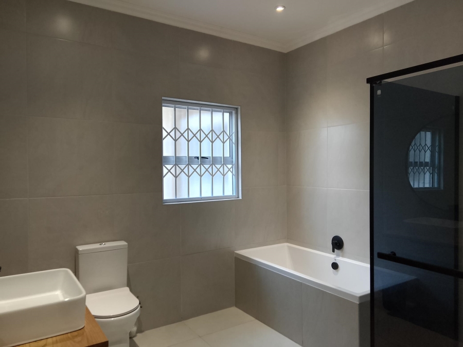 3 Bedroom Property for Sale in Fairfield Estate Western Cape